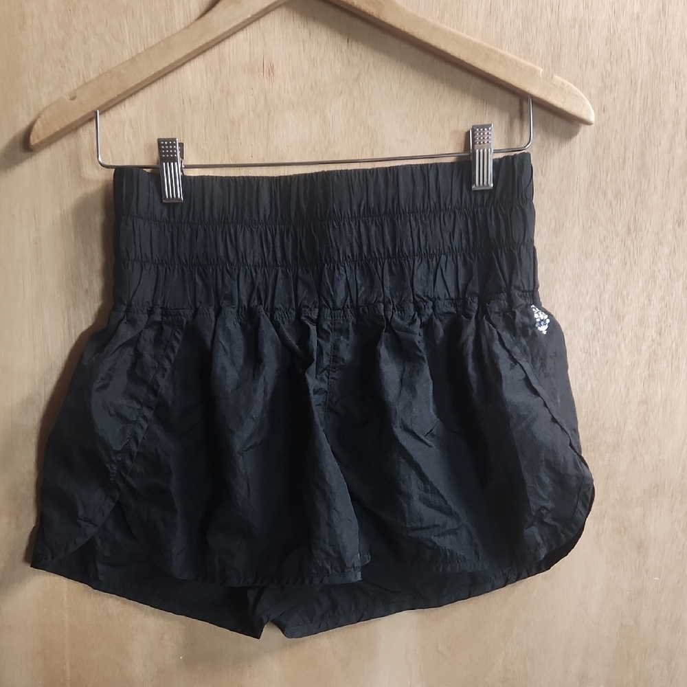 Free People Movement The Way Home Black Women's Shorts Medium - Picture 3 of 9